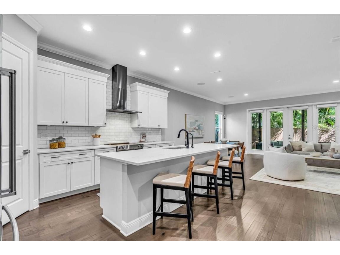 4251 W Roland Street Tampa FL 33609 TB8374501 image8