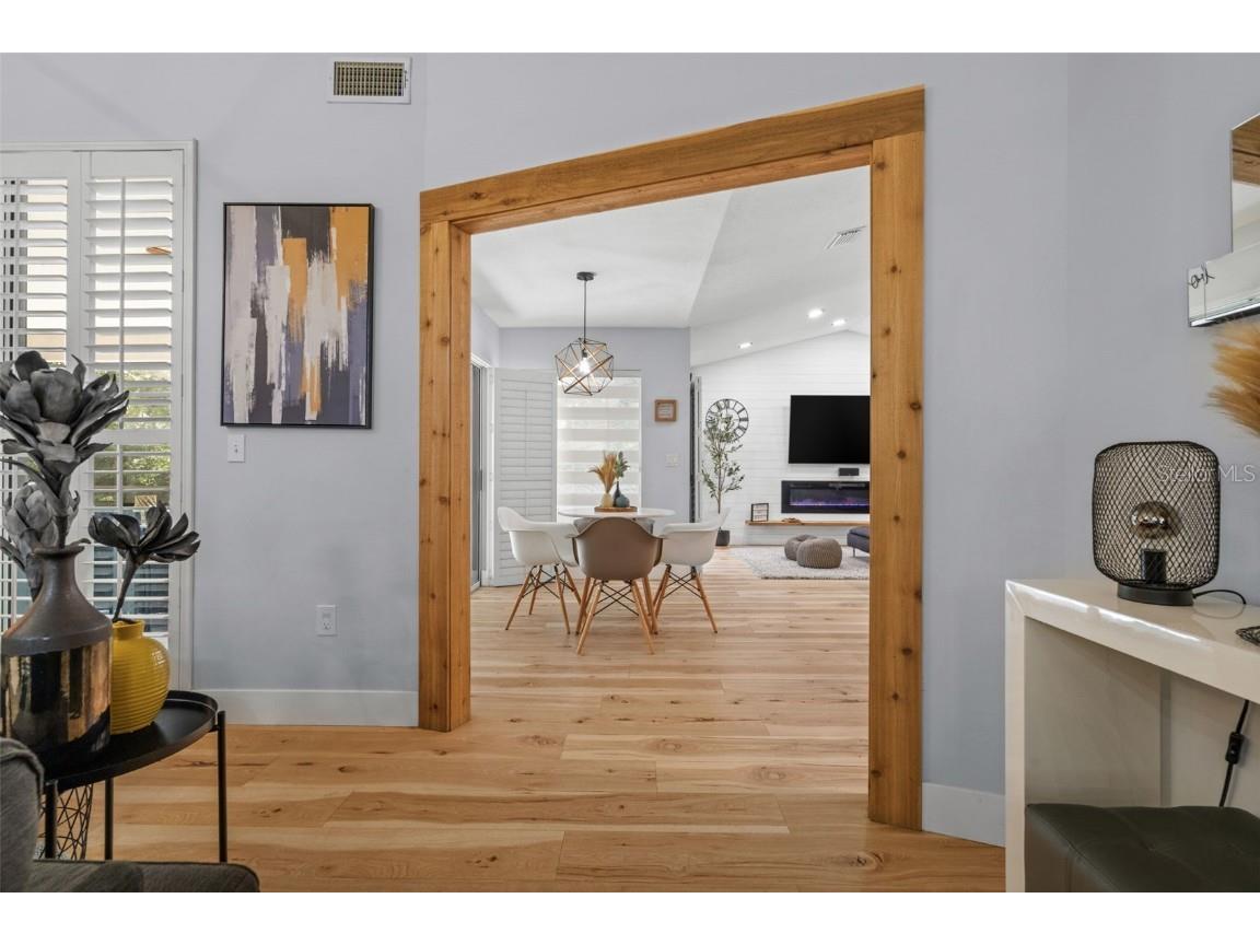 4252 Boswell Place Sarasota FL 34241 A4670812 image10