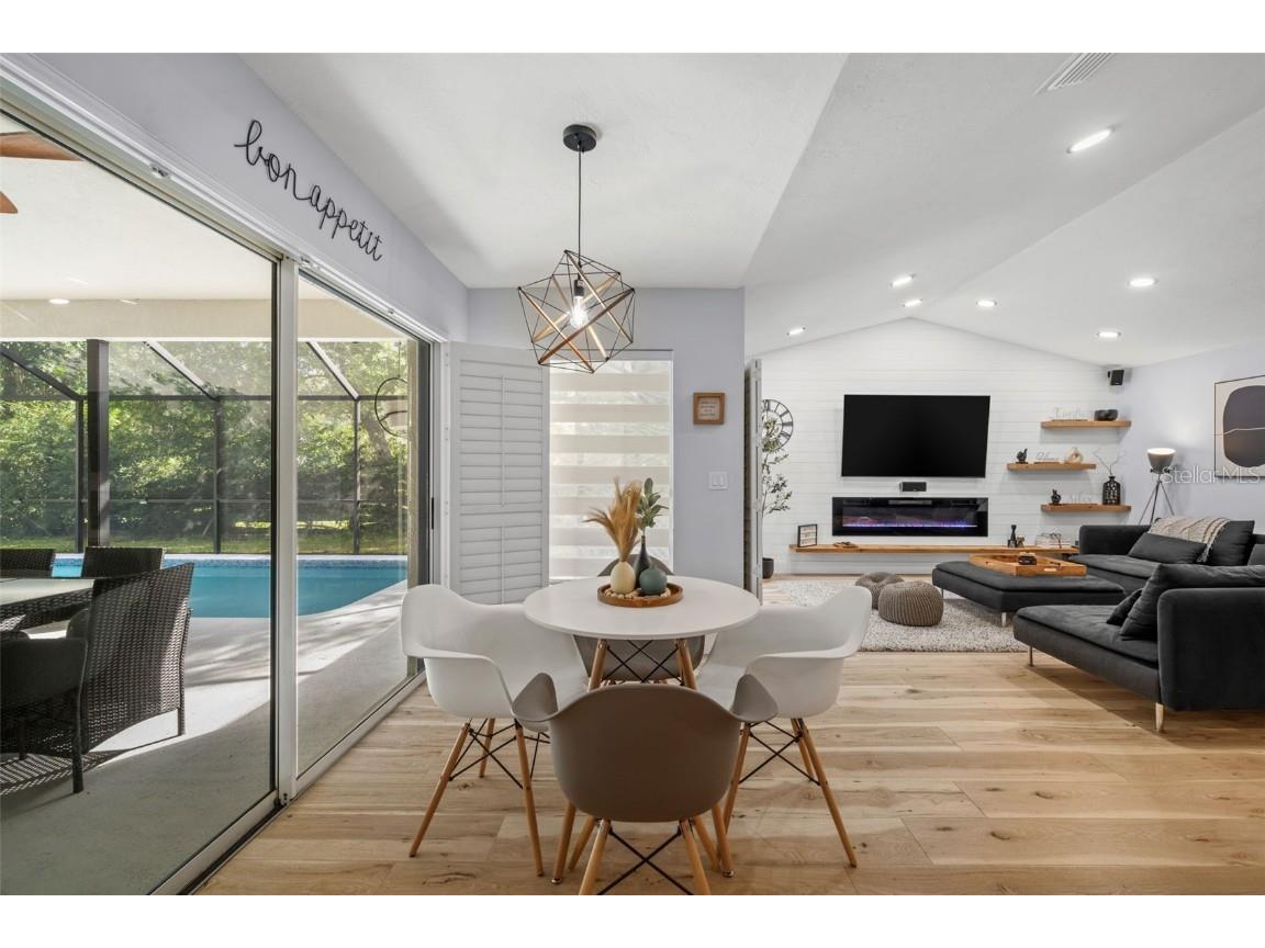 4252 Boswell Place Sarasota FL 34241 A4670812 image11