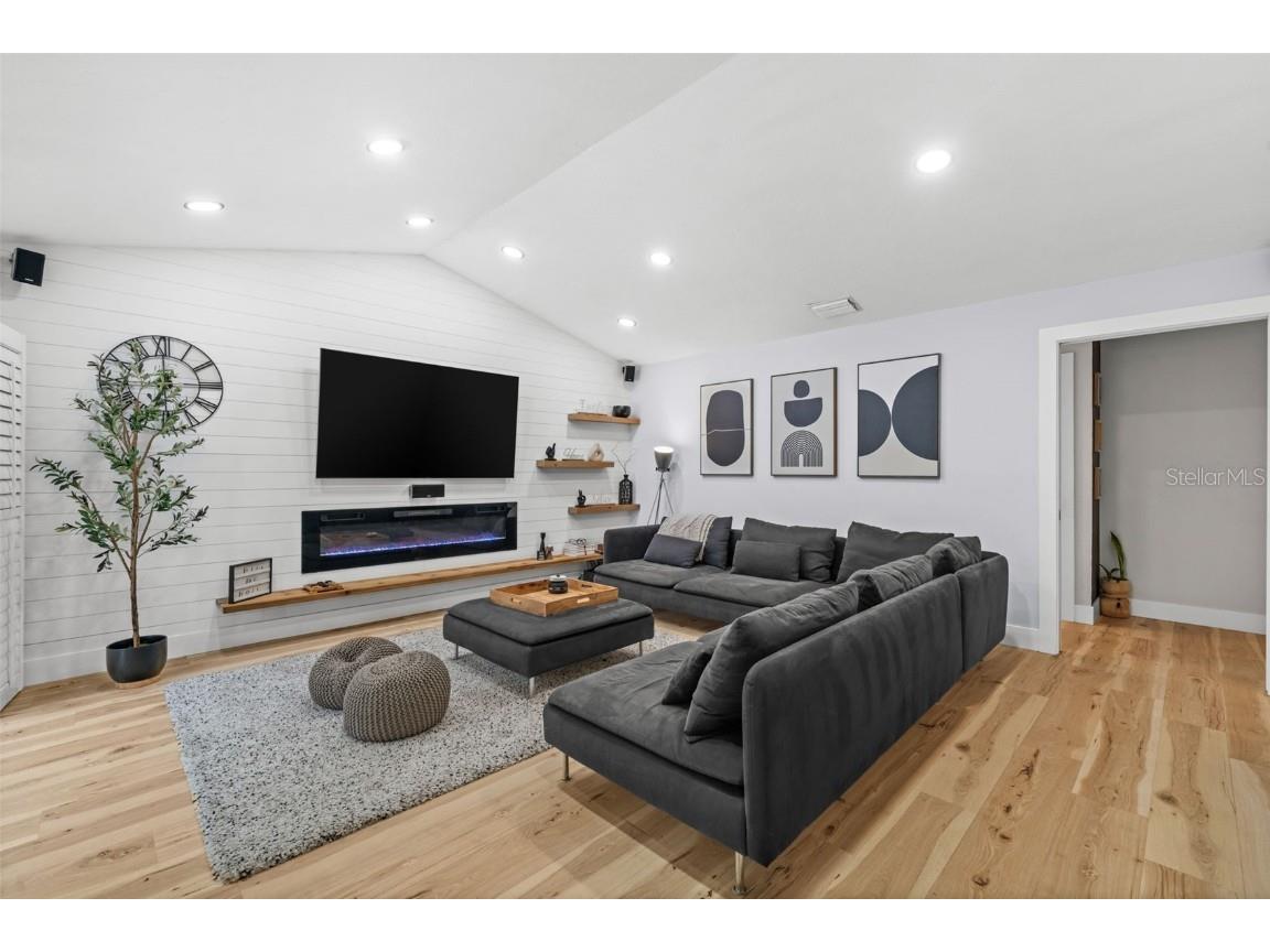 4252 Boswell Place Sarasota FL 34241 A4670812 image12