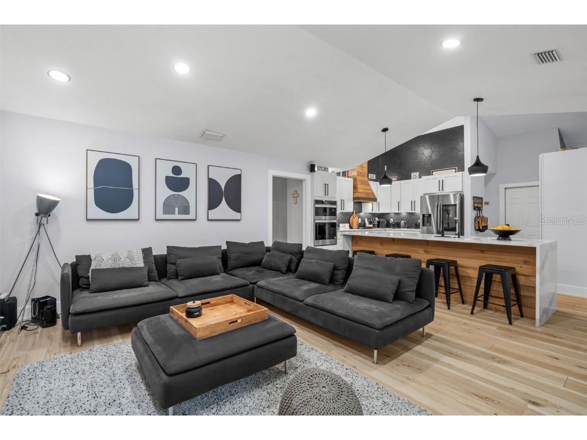 4252 Boswell Place Sarasota FL 34241 A4670812 image14