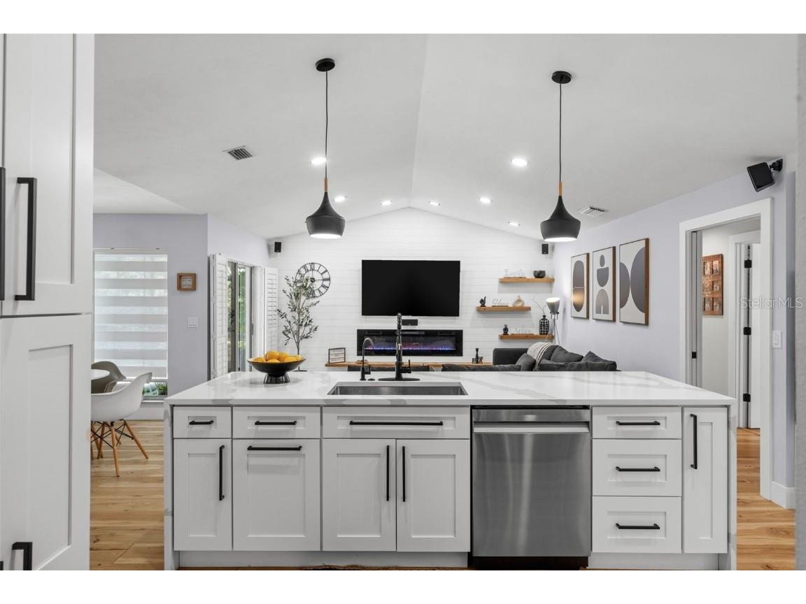 4252 Boswell Place Sarasota FL 34241 A4670812 image20