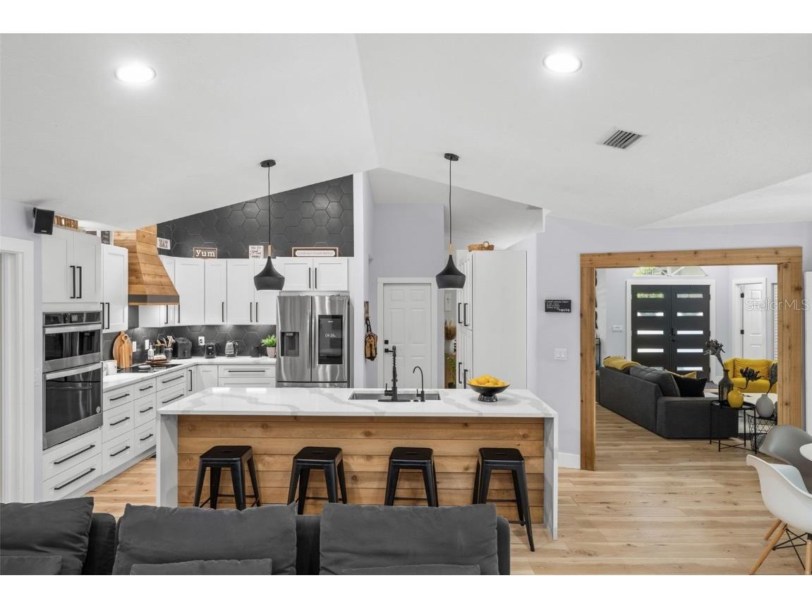 4252 Boswell Place Sarasota FL 34241 A4670812 image21