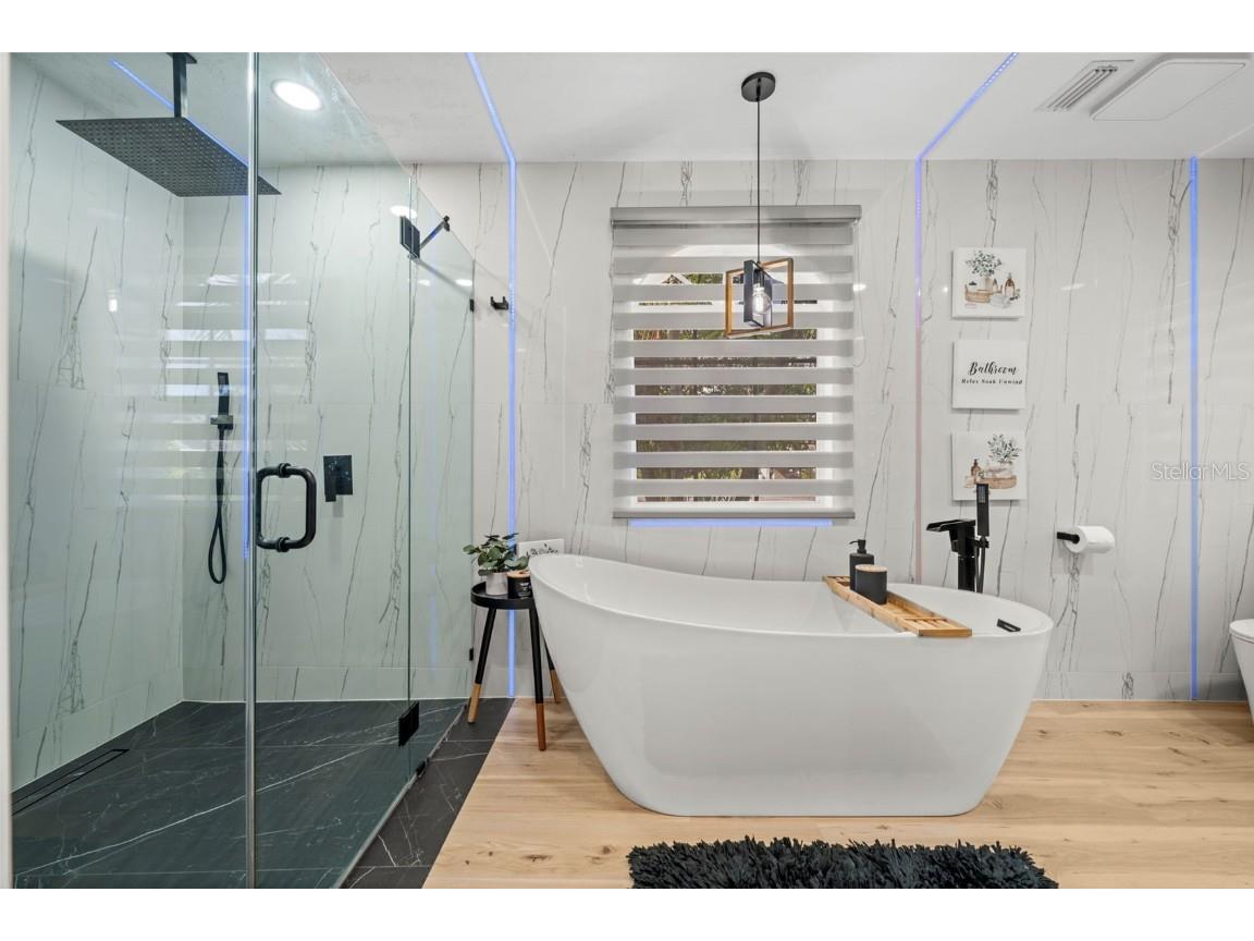 4252 Boswell Place Sarasota FL 34241 A4670812 image26