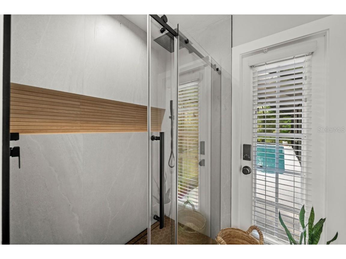 4252 Boswell Place Sarasota FL 34241 A4670812 image32