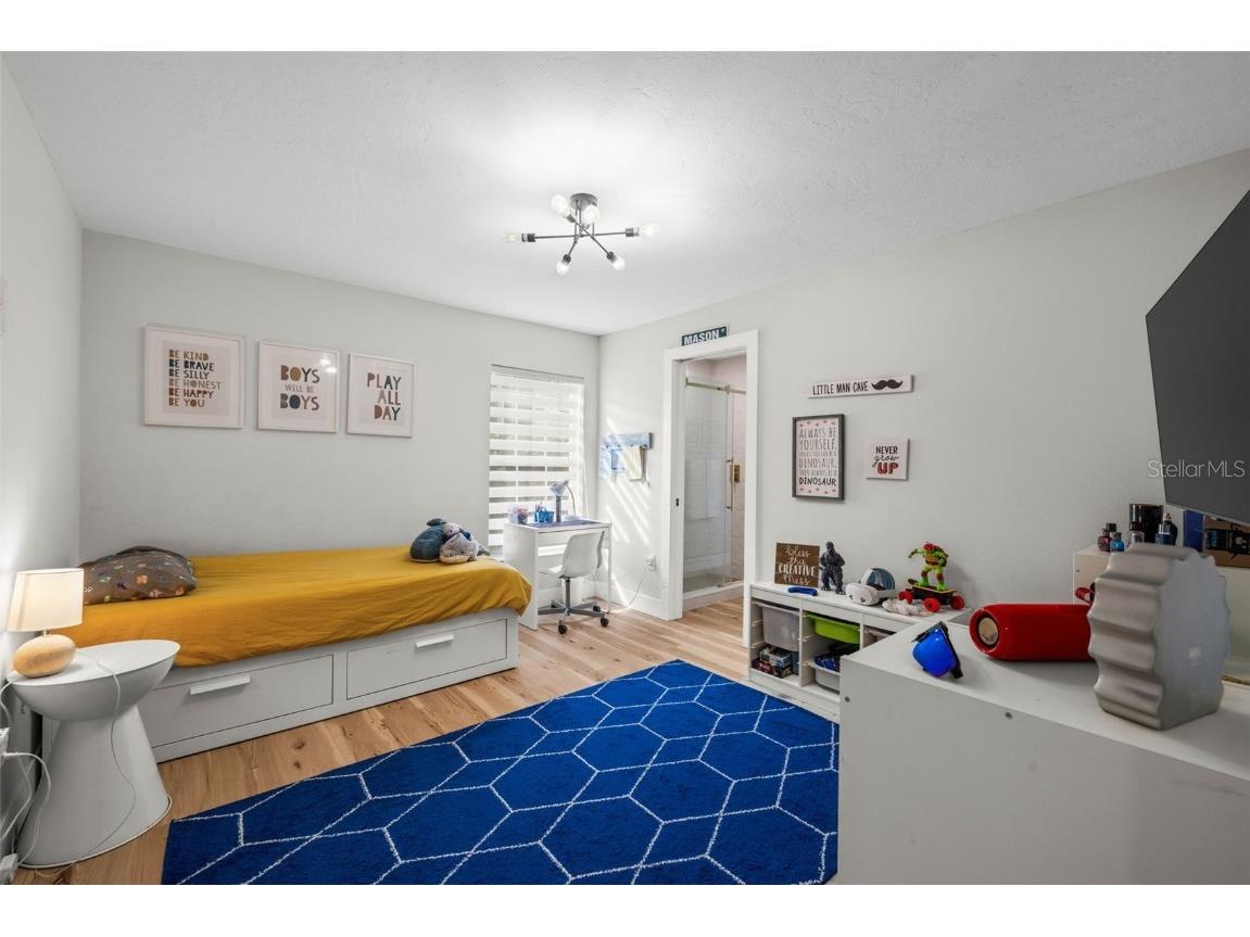 4252 Boswell Place Sarasota FL 34241 A4670812 image33