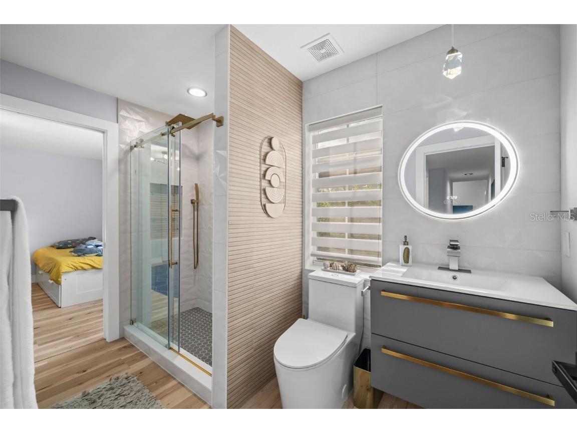 4252 Boswell Place Sarasota FL 34241 A4670812 image35