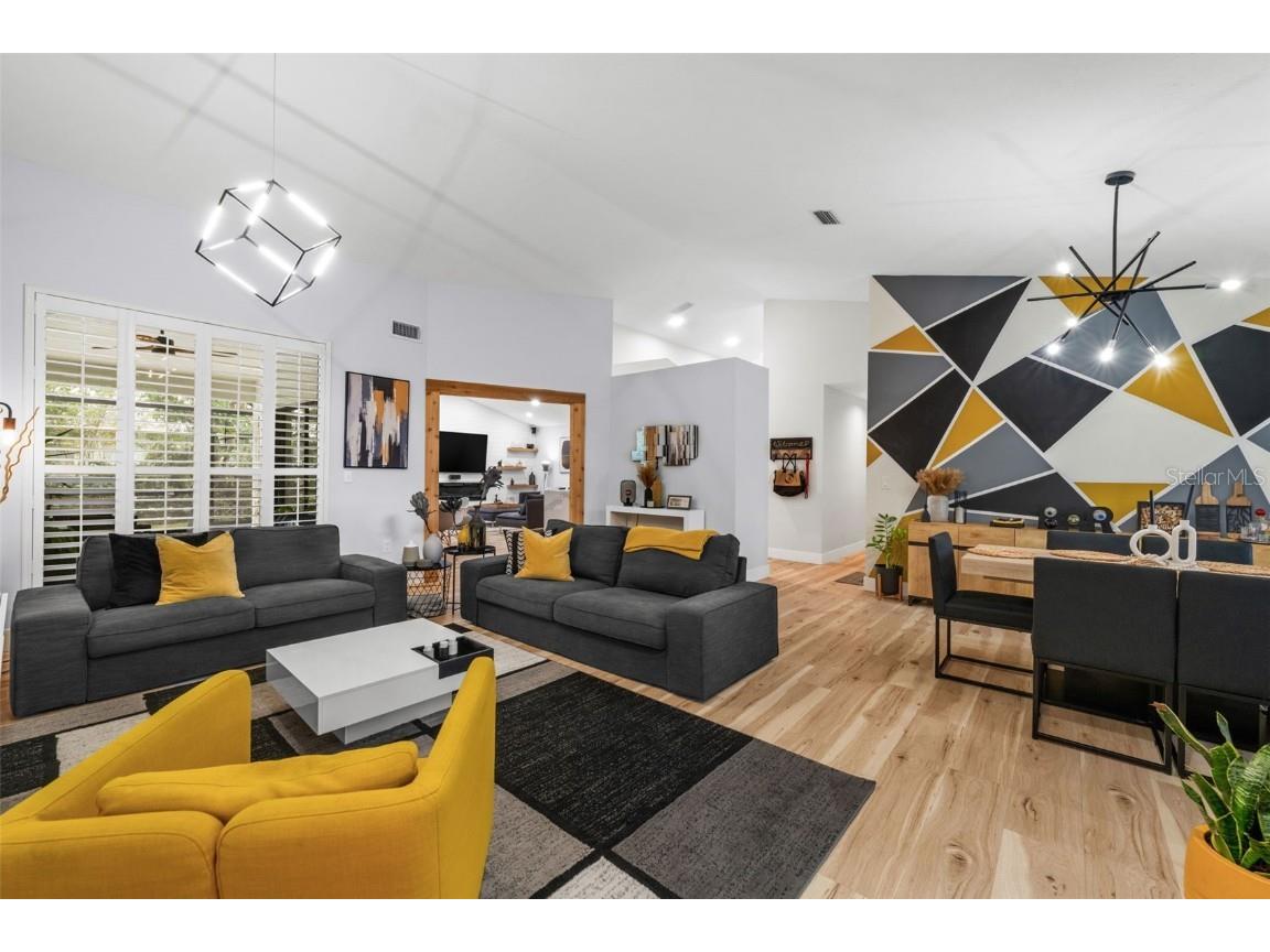 4252 Boswell Place Sarasota FL 34241 A4670812 image5