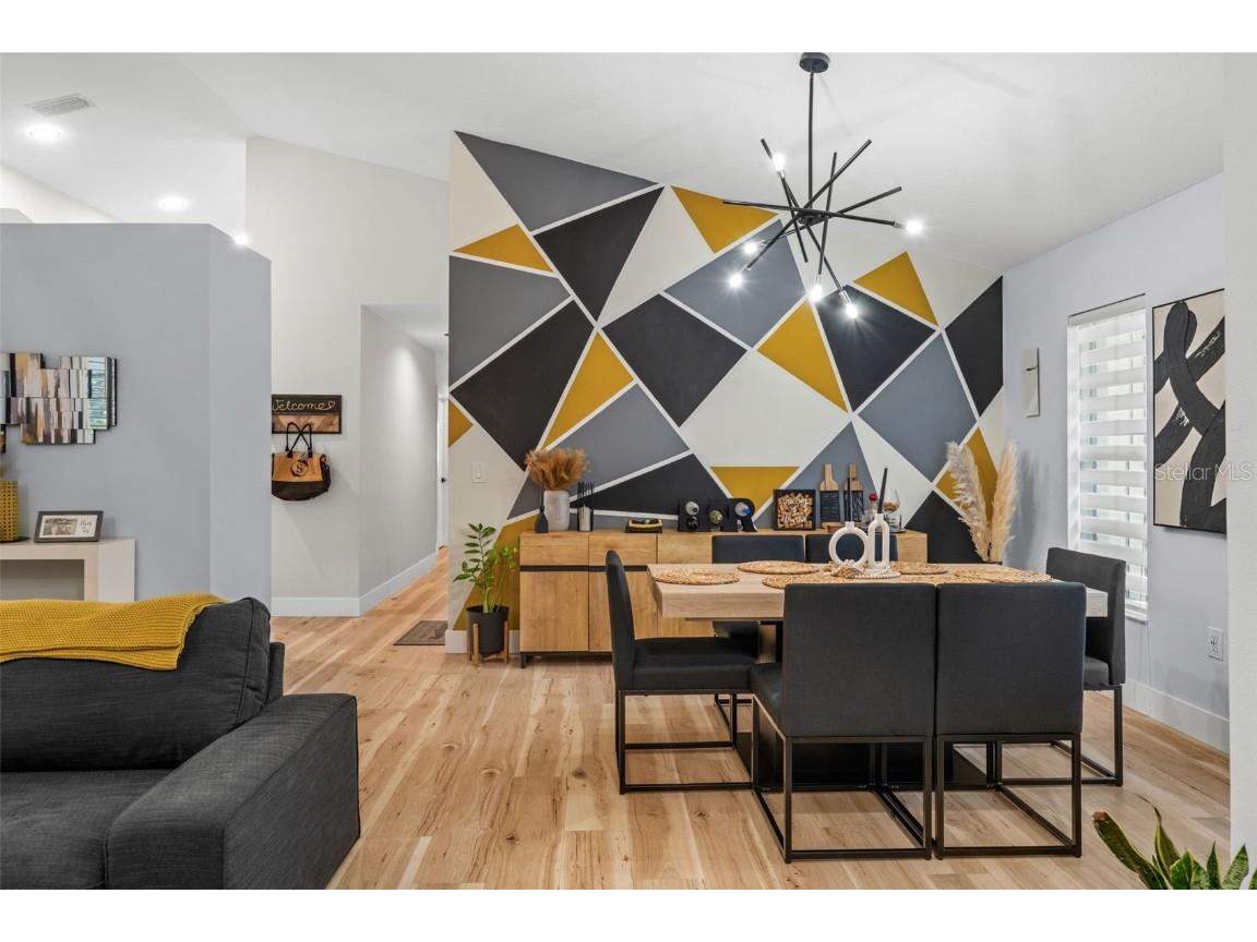 4252 Boswell Place Sarasota FL 34241 A4670812 image6