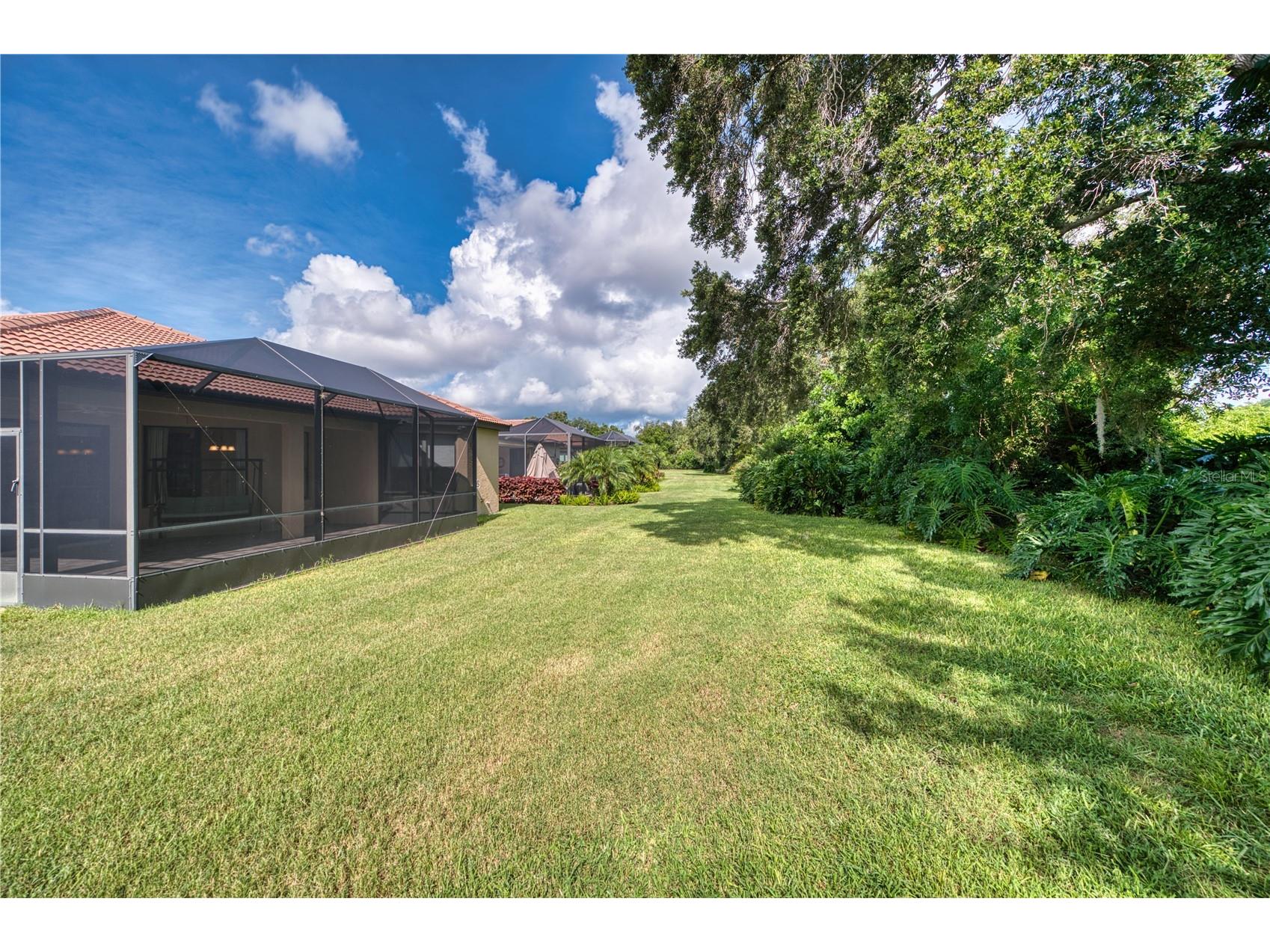 4252 Mackay Falls Terrace Sarasota FL 34243 A4695428 image16