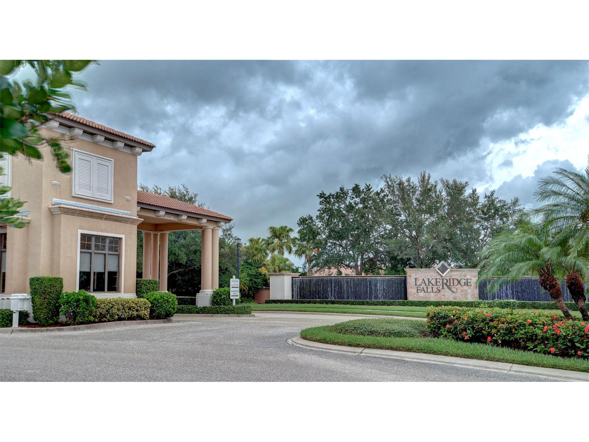 4252 Mackay Falls Terrace Sarasota FL 34243 A4695428 image24