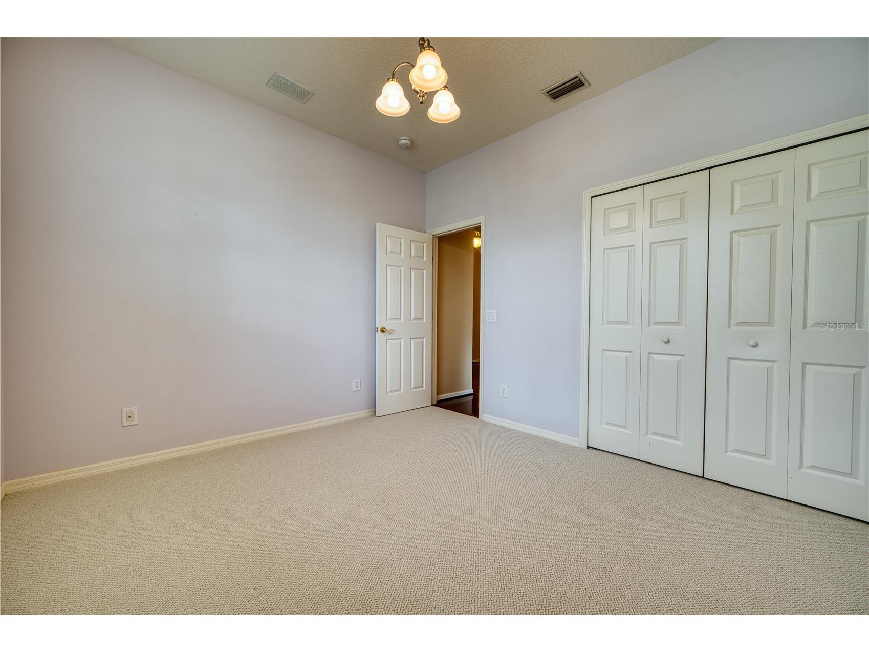 4252 Mackay Falls Terrace Sarasota FL 34243 A4695428 image4
