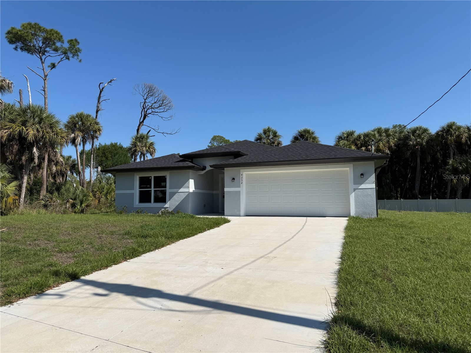 4252 Sunburst Avenue North Port FL 34286 A4687835 image1