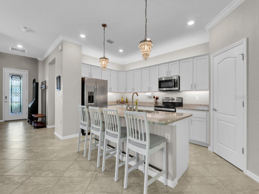 4253 Bluegrass Drive Fort Myers FL 33916 C7488954 image1