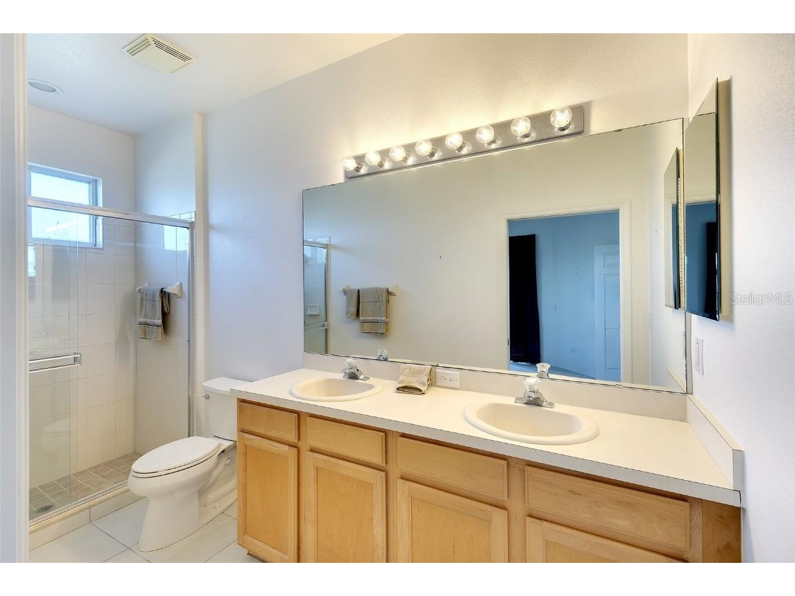 4253 Cascade Falls Drive Sarasota FL 34243 A4671108 image14