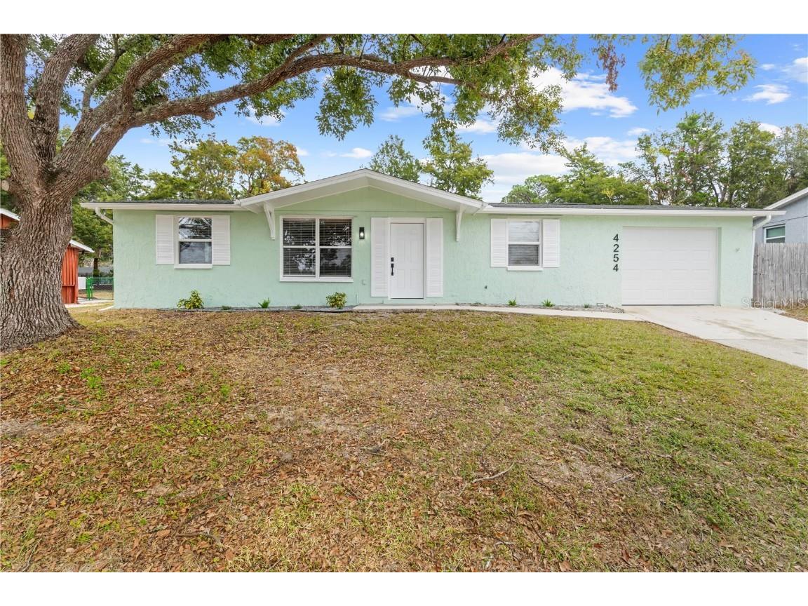 4254 Riviera Court Spring Hill FL 34608 TB8327936 image1