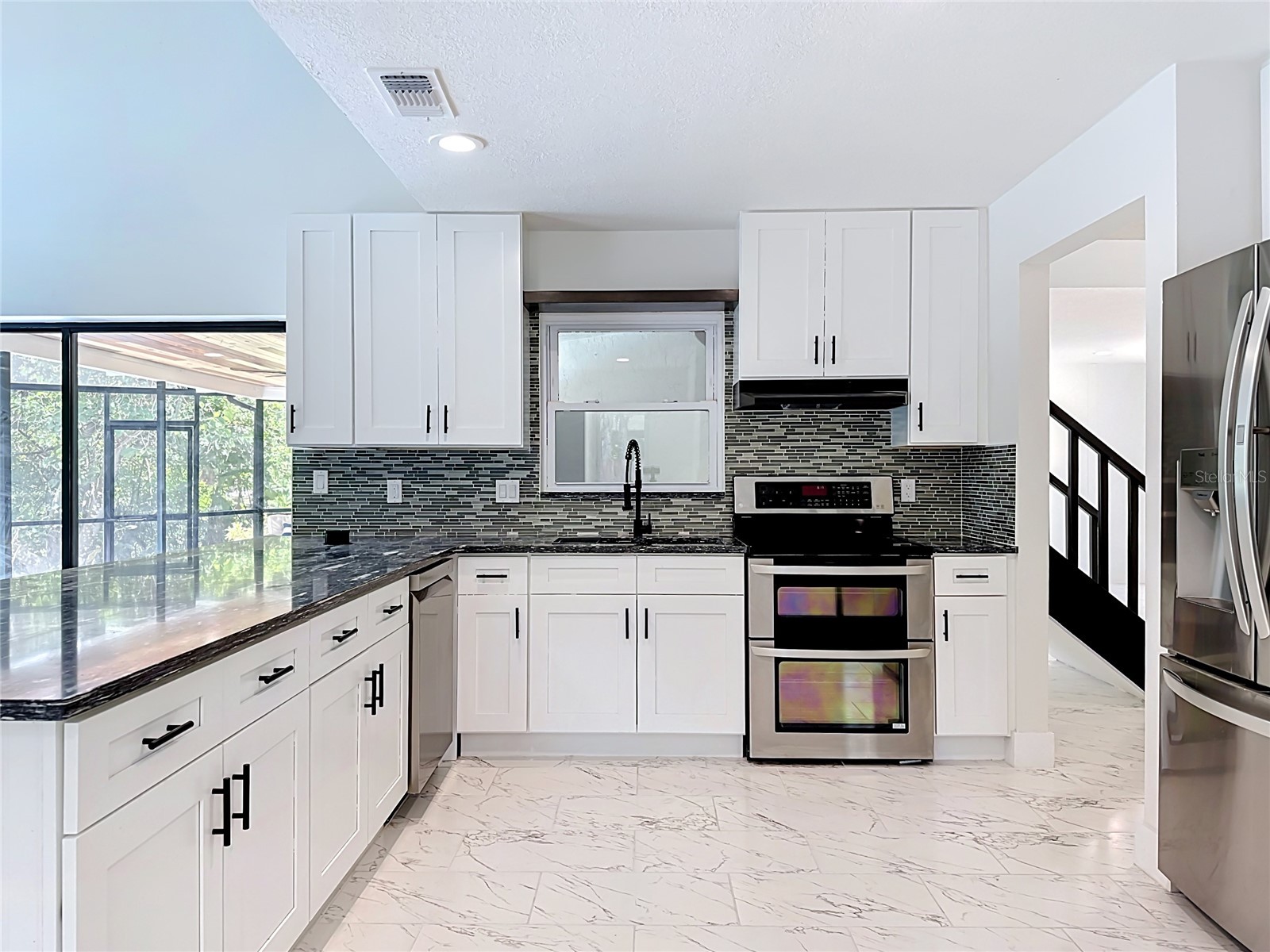 4256 King Richard Lane Sarasota FL 34232 A4698470 image10