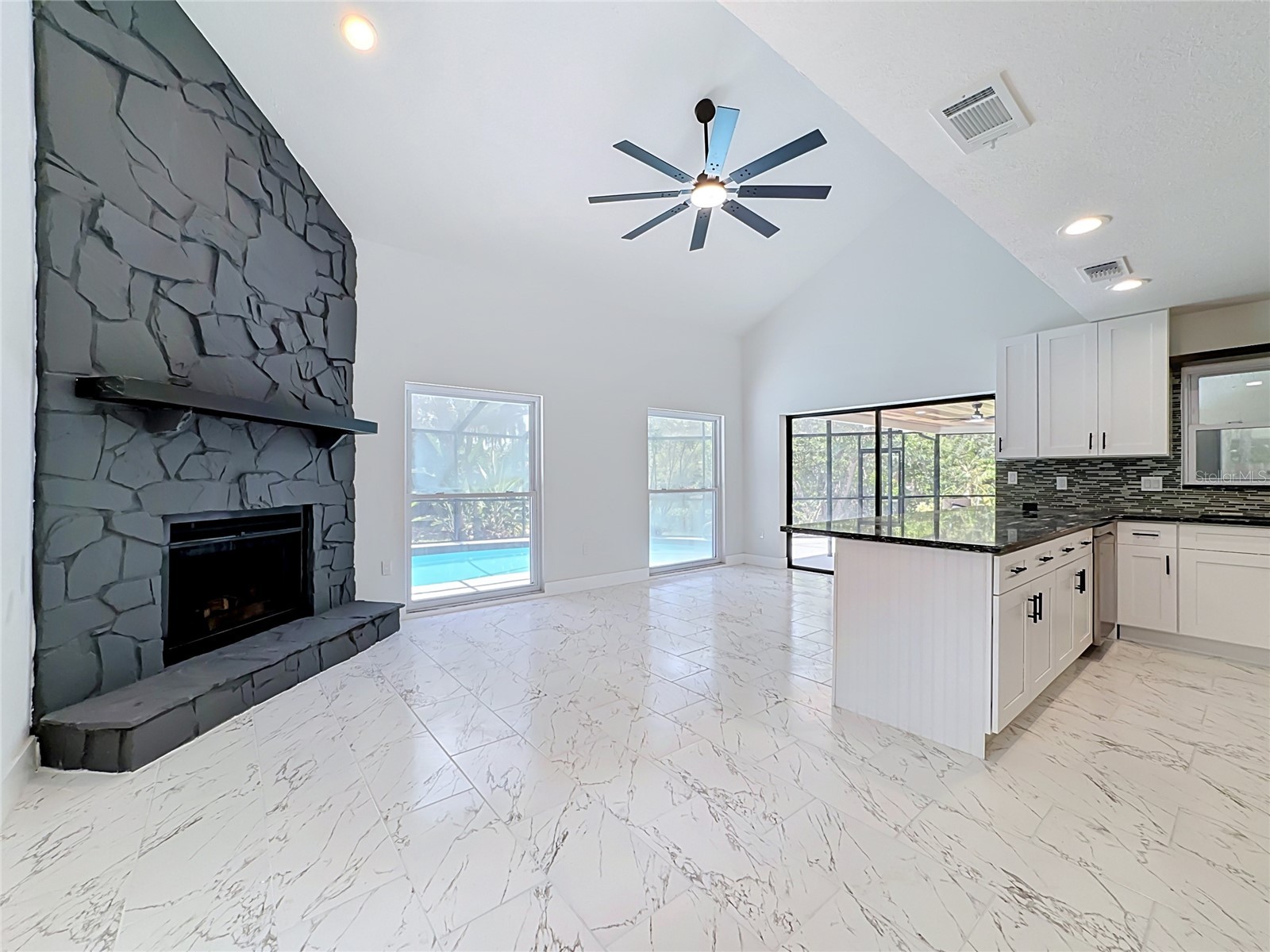 4256 King Richard Lane Sarasota FL 34232 A4698470 image13