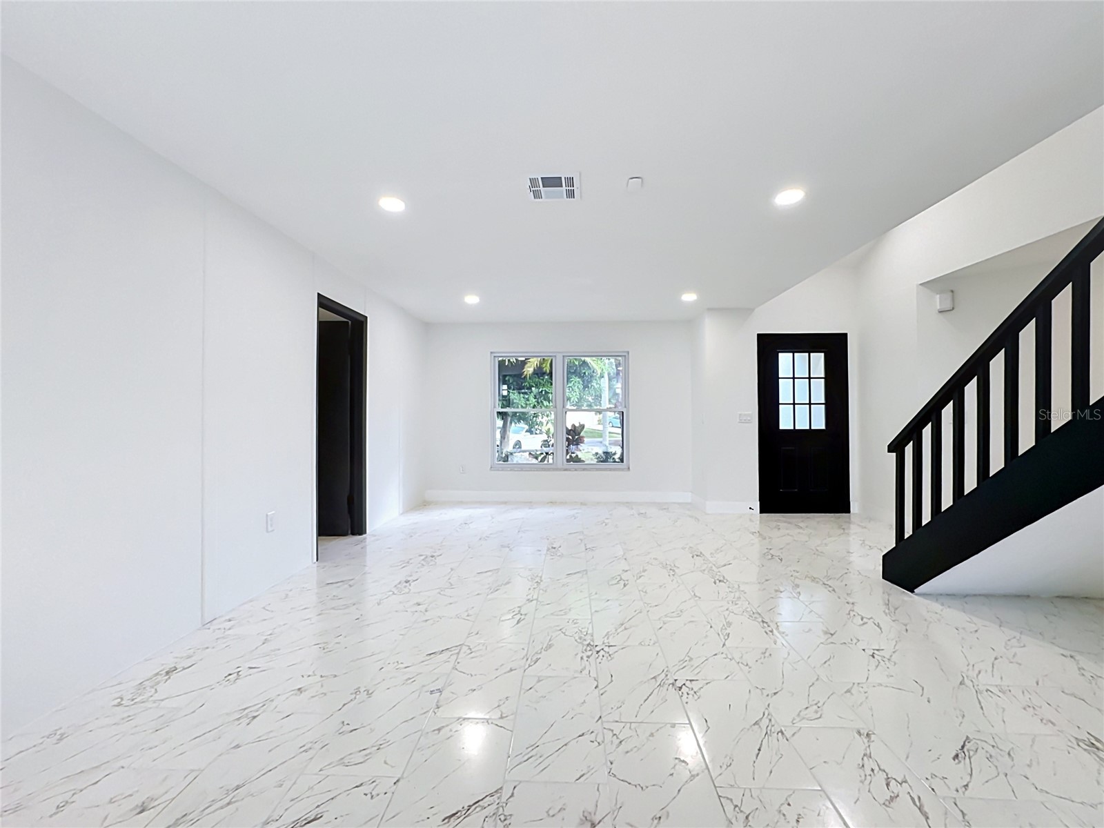 4256 King Richard Lane Sarasota FL 34232 A4698470 image6