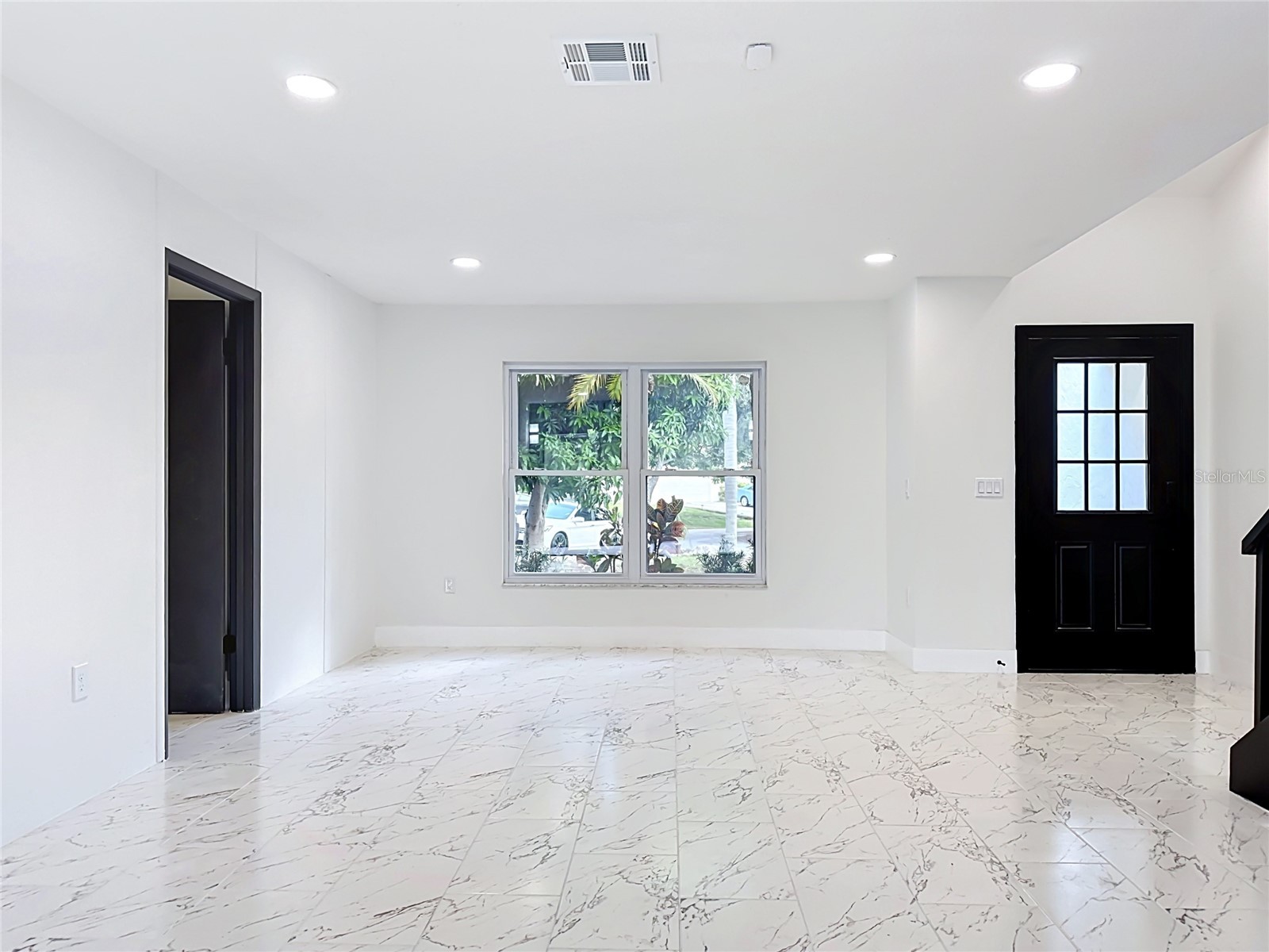4256 King Richard Lane Sarasota FL 34232 A4698470 image7
