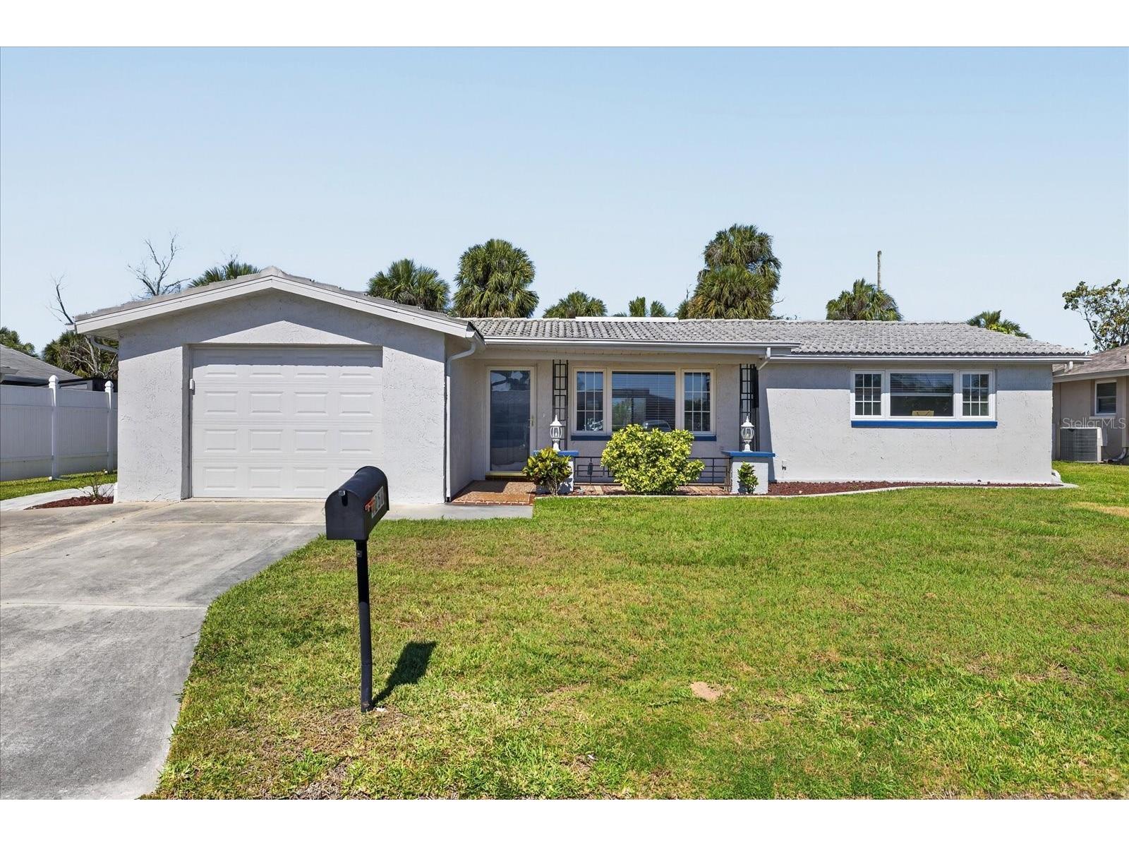4256 Rudder Way New Port Richey FL 34652 - GULF W7885532 image1