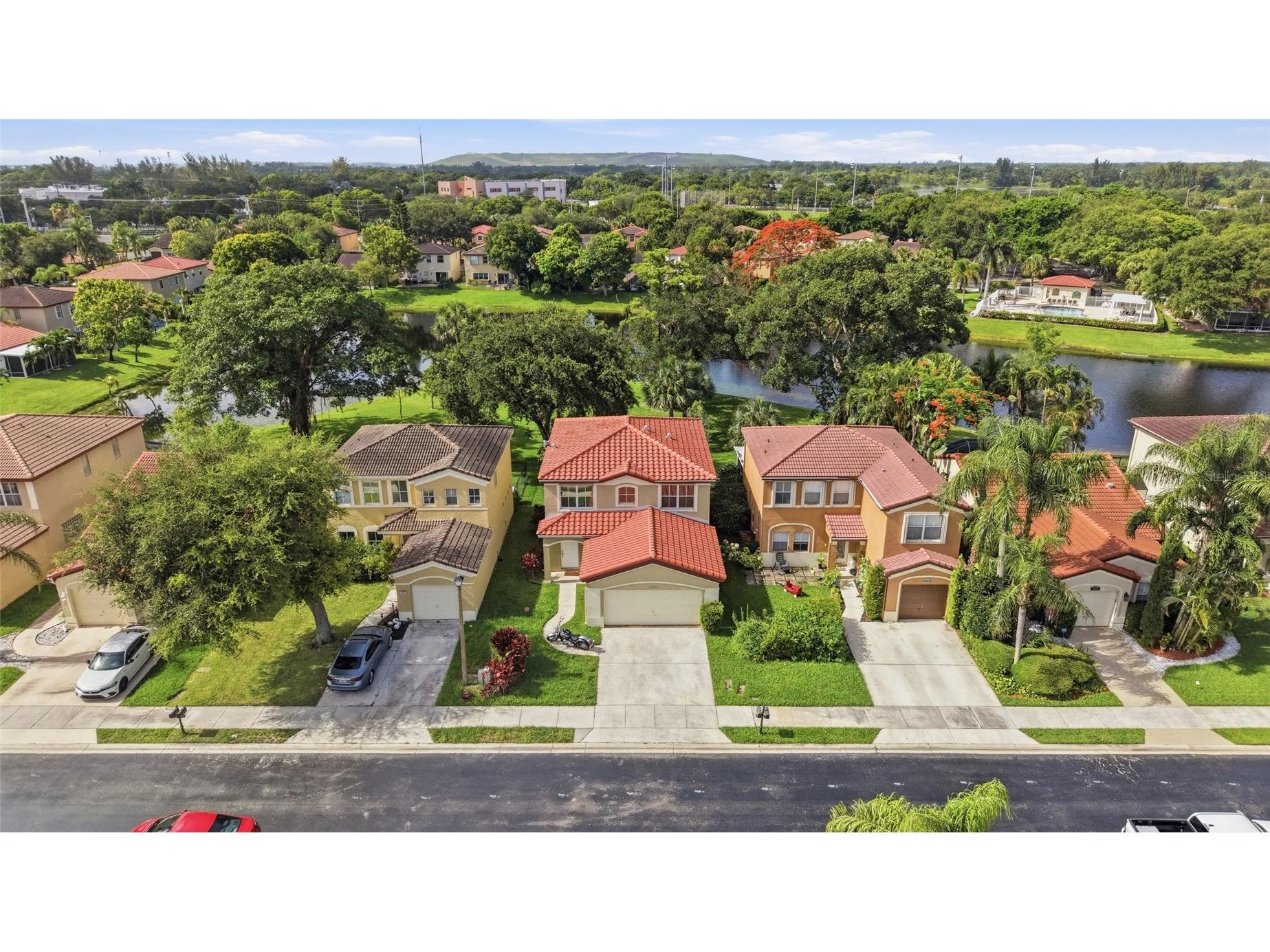 4258 Nw 1st Dr Deerfield Beach FL 33442 TB8525973 image1