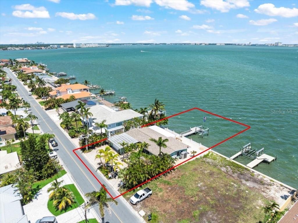 426 55th Avenue Saint Pete Beach FL 33706 - BOCA CIEGA BAY U8247209 image1
