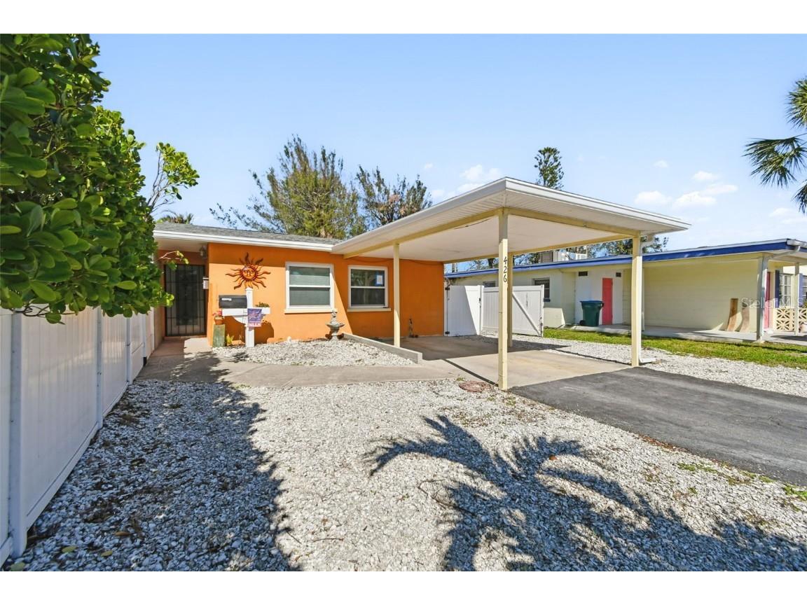 426 62nd St Holmes Beach FL 34217 A4631300 image1