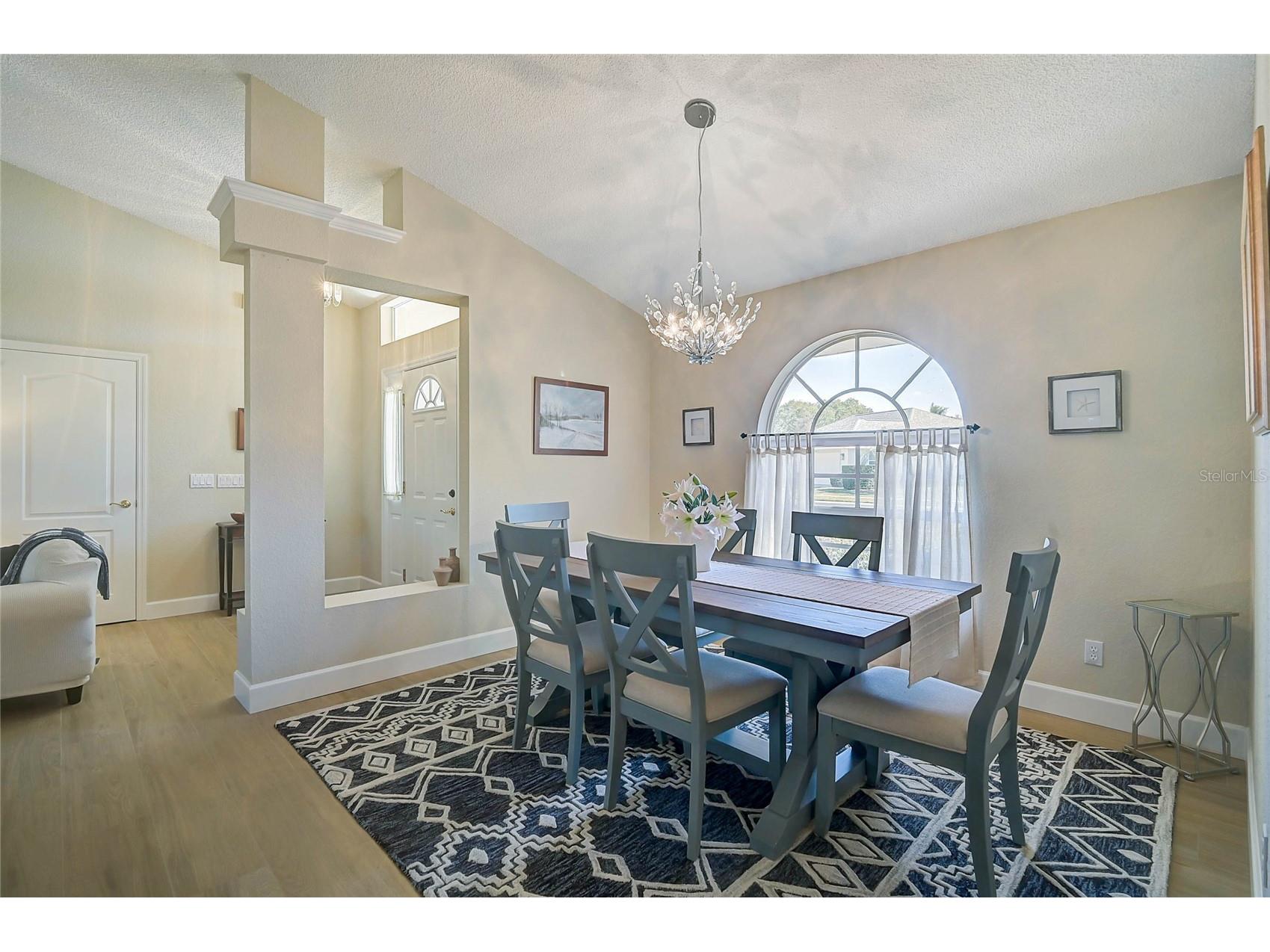 426 Bermuda Isles Circle Venice FL 34292 A4683991 image16
