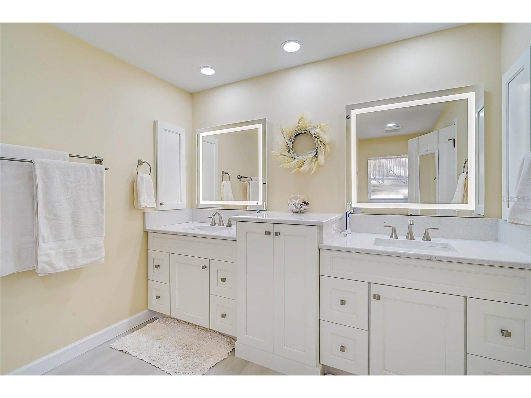 426 Bermuda Isles Circle Venice FL 34292 A4683991 image20