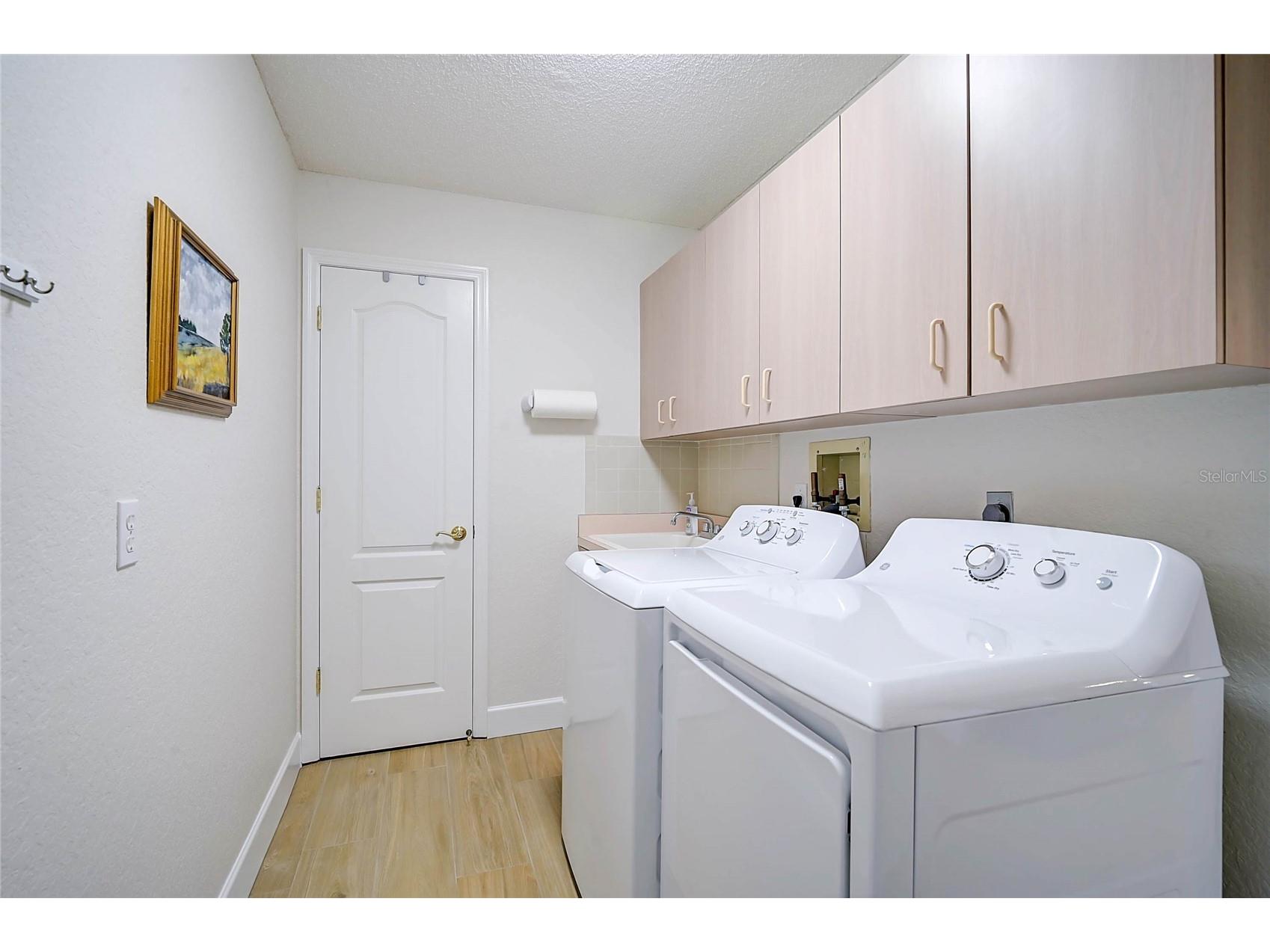 426 Bermuda Isles Circle Venice FL 34292 A4683991 image28