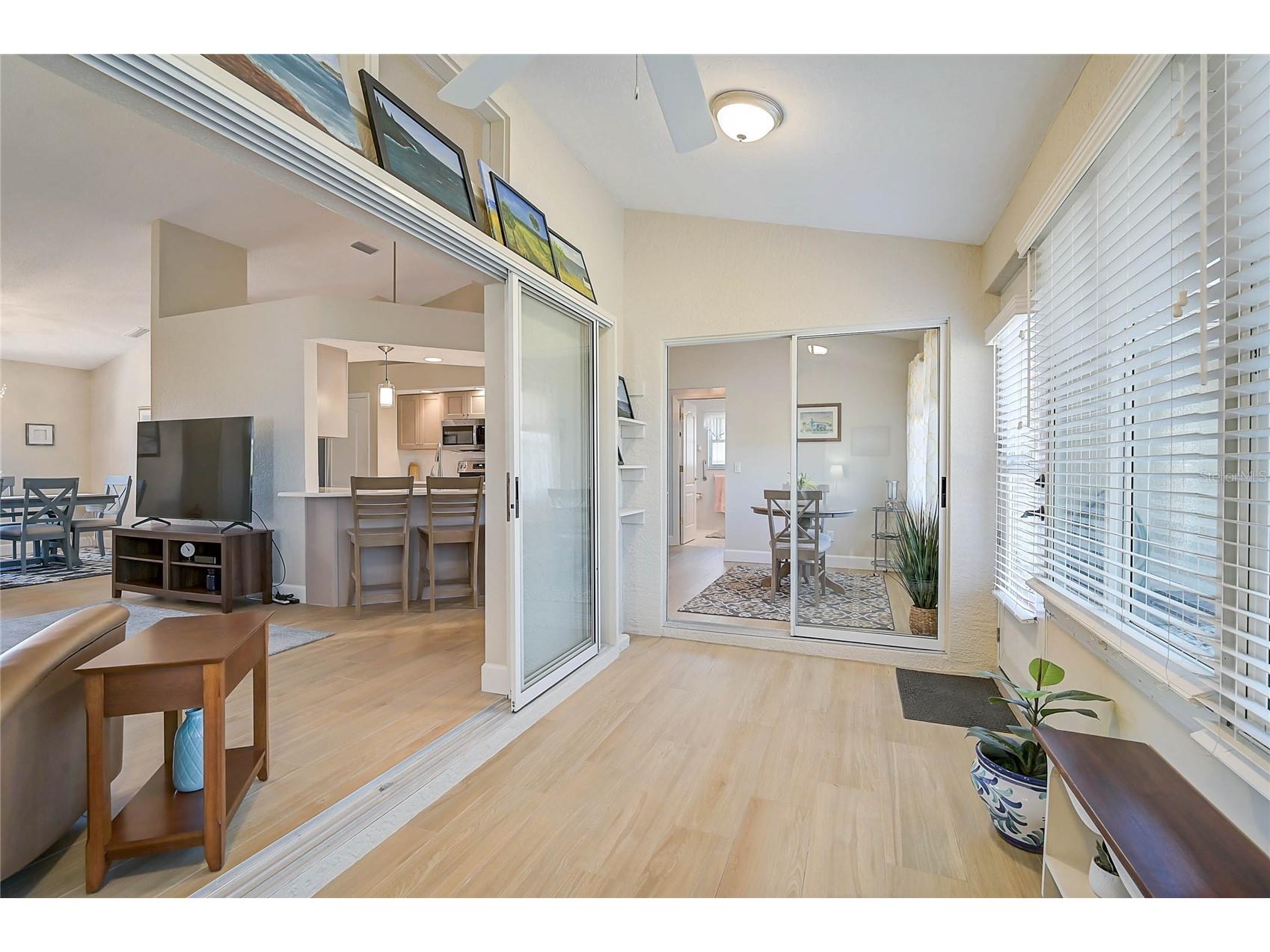 426 Bermuda Isles Circle Venice FL 34292 A4683991 image32