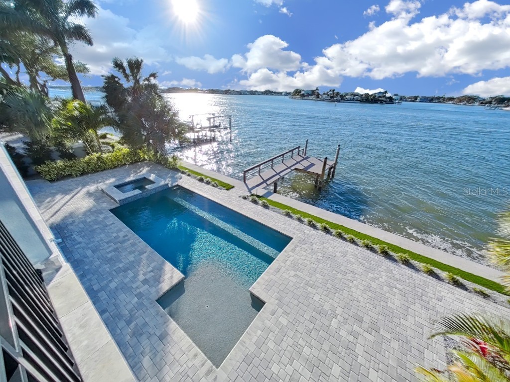 426 Buttonwood Lane Belleair Bluffs FL 33770 U8219636 image1
