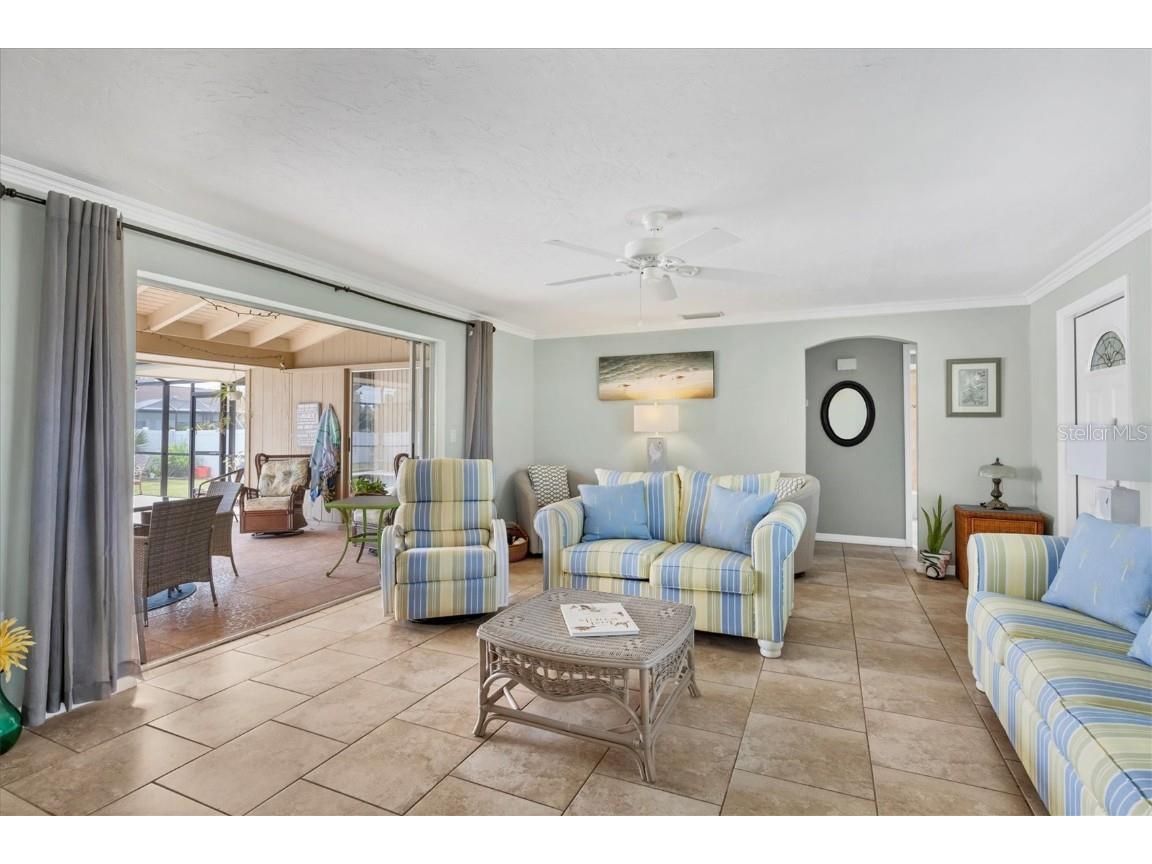 426 Canterbury Road Venice FL 34293 A4673614 image10