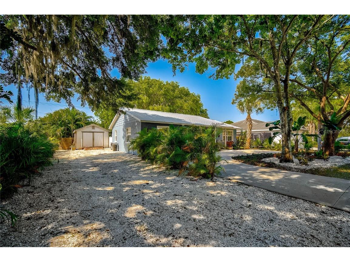 426 Eagles Nest Lane Sarasota FL 34243 A4670606 image10