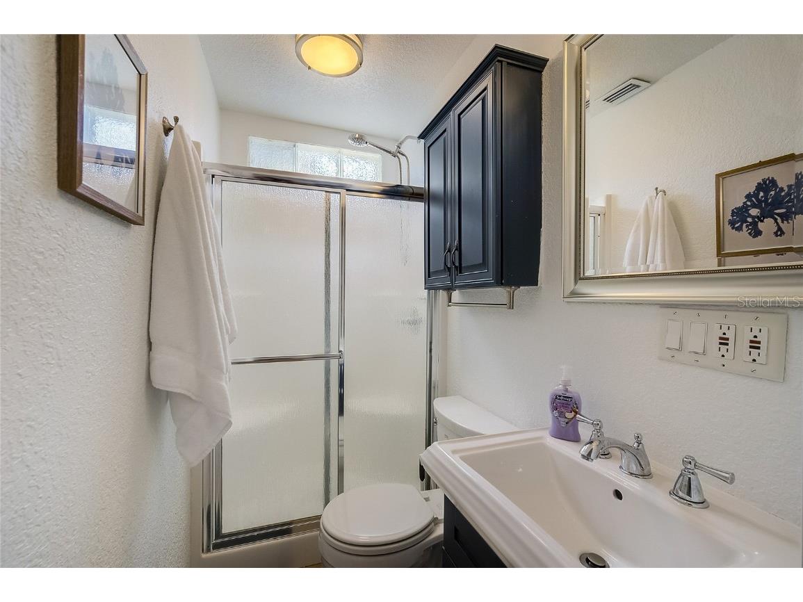 426 Eagles Nest Lane Sarasota FL 34243 A4670606 image25