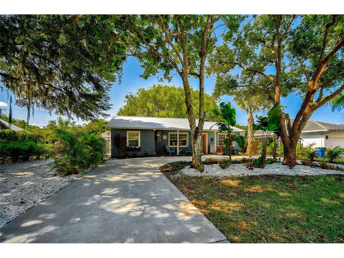 426 Eagles Nest Lane Sarasota FL 34243 A4670606 image7