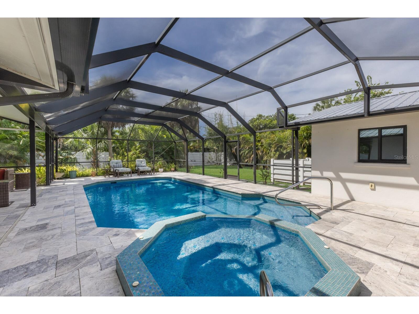 426 N Shore Drive Sarasota FL 34234 A4676229 image16