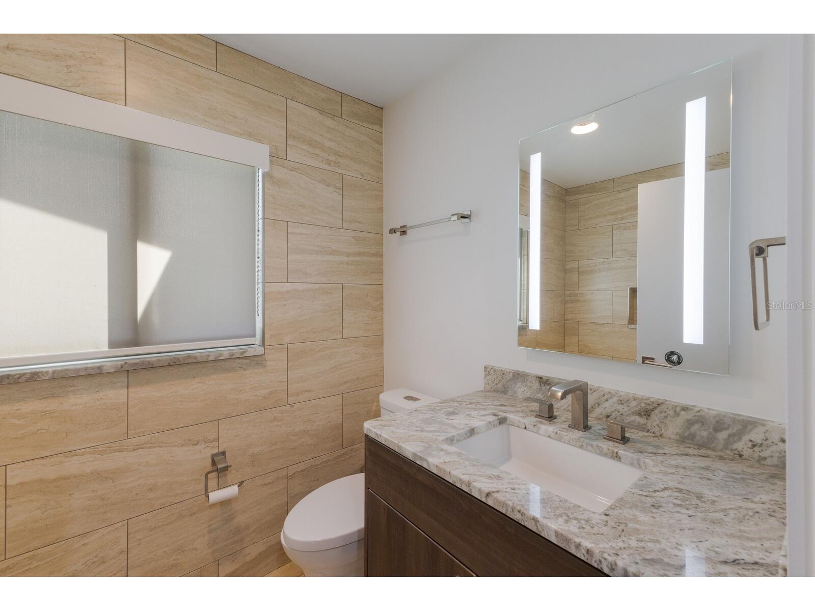 426 N Shore Drive Sarasota FL 34234 A4676229 image29