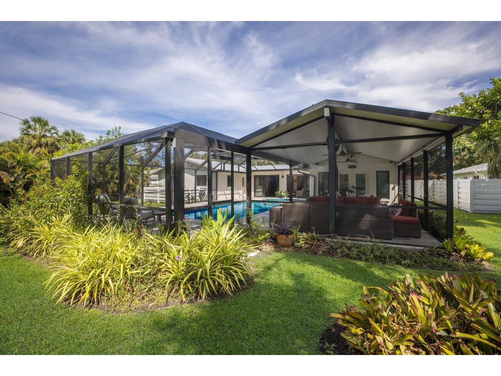 426 N Shore Drive Sarasota FL 34234 A4676229 image37