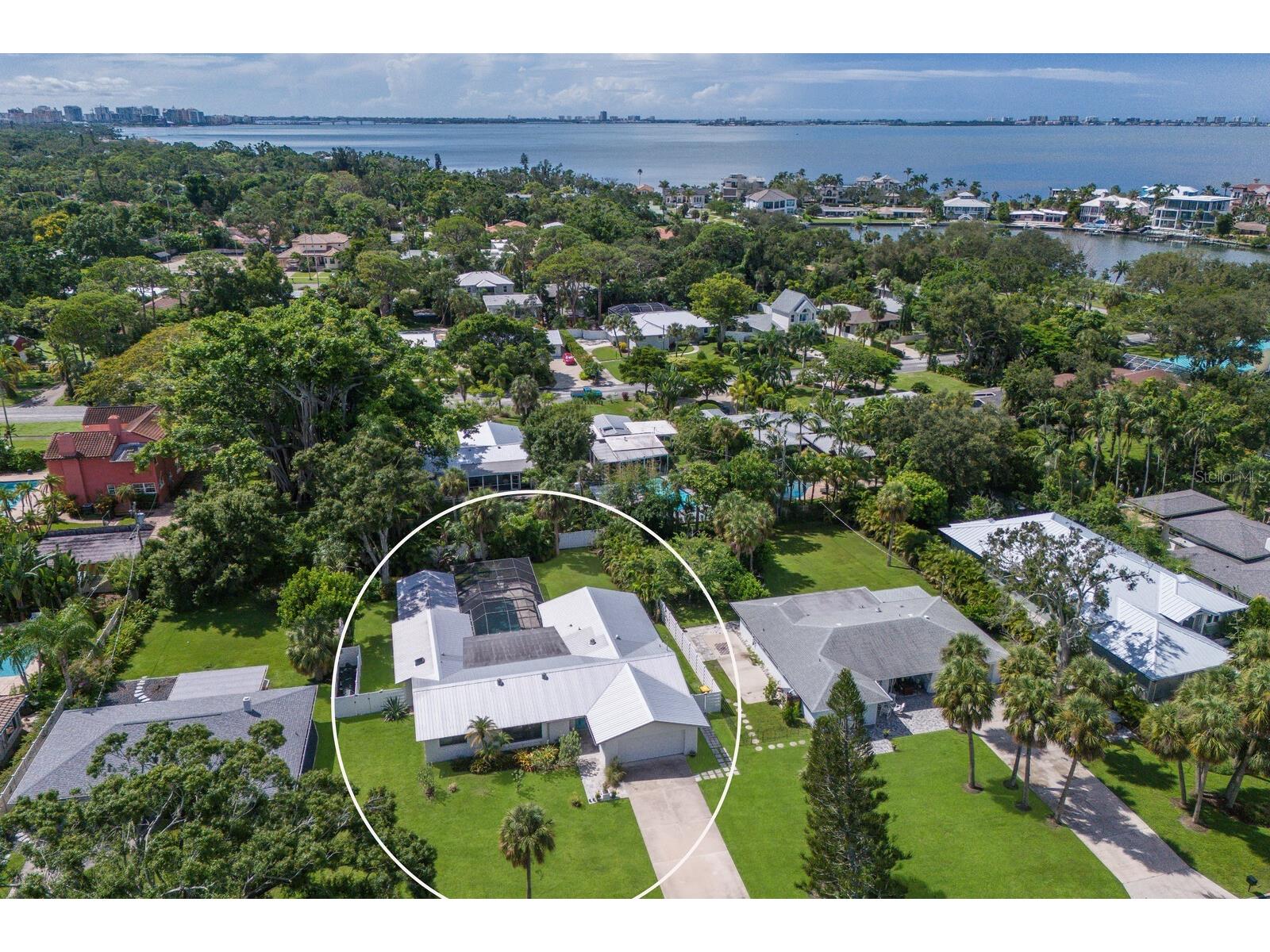 426 N Shore Drive Sarasota FL 34234 A4676229 image41