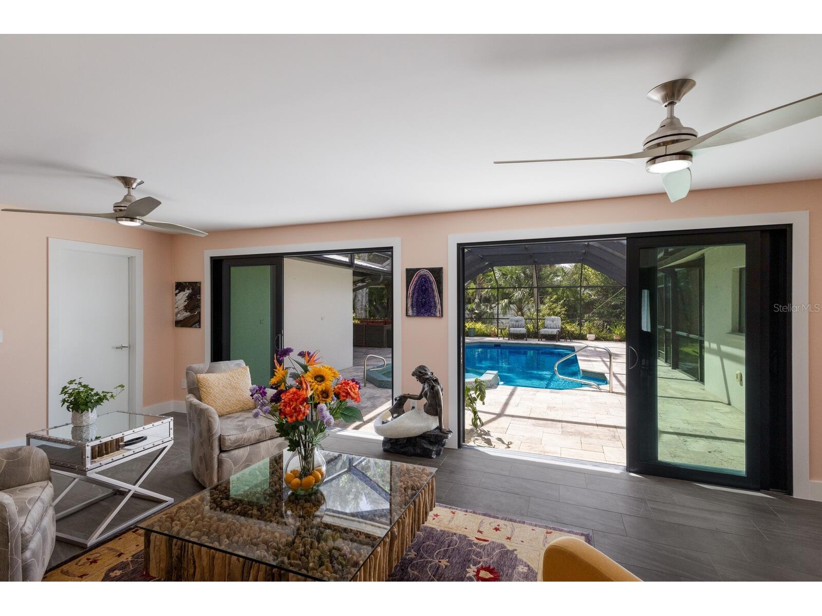 426 N Shore Drive Sarasota FL 34234 A4676229 image7