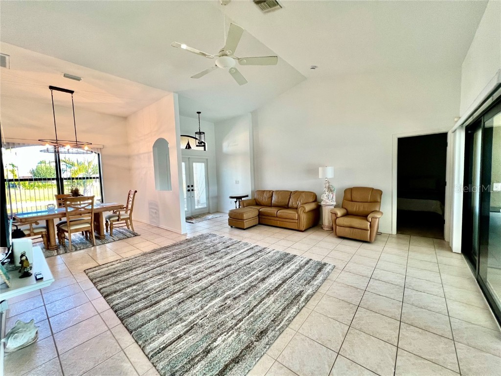 426 NW 37th Place Cape Coral FL 33993 C7516607 image17