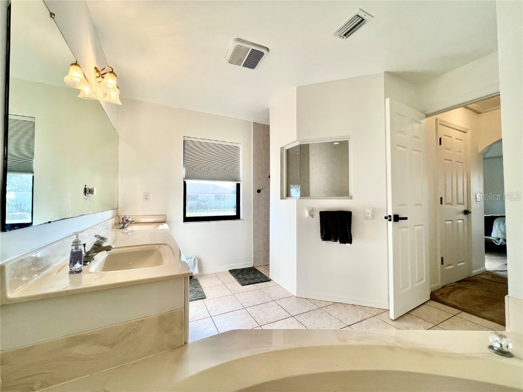 426 NW 37th Place Cape Coral FL 33993 C7516607 image25