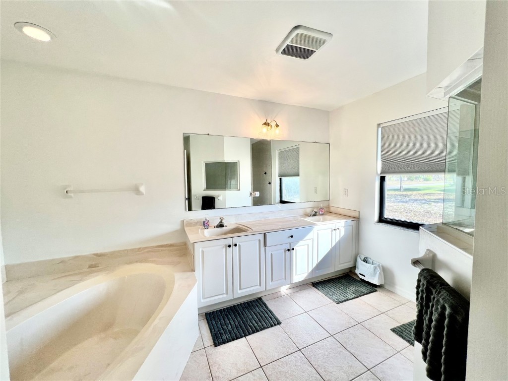 426 NW 37th Place Cape Coral FL 33993 C7516607 image26