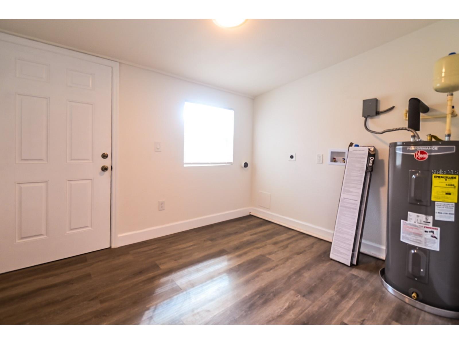 426 S Disston Avenue Tarpon Springs FL 34689 TB8484298 image31