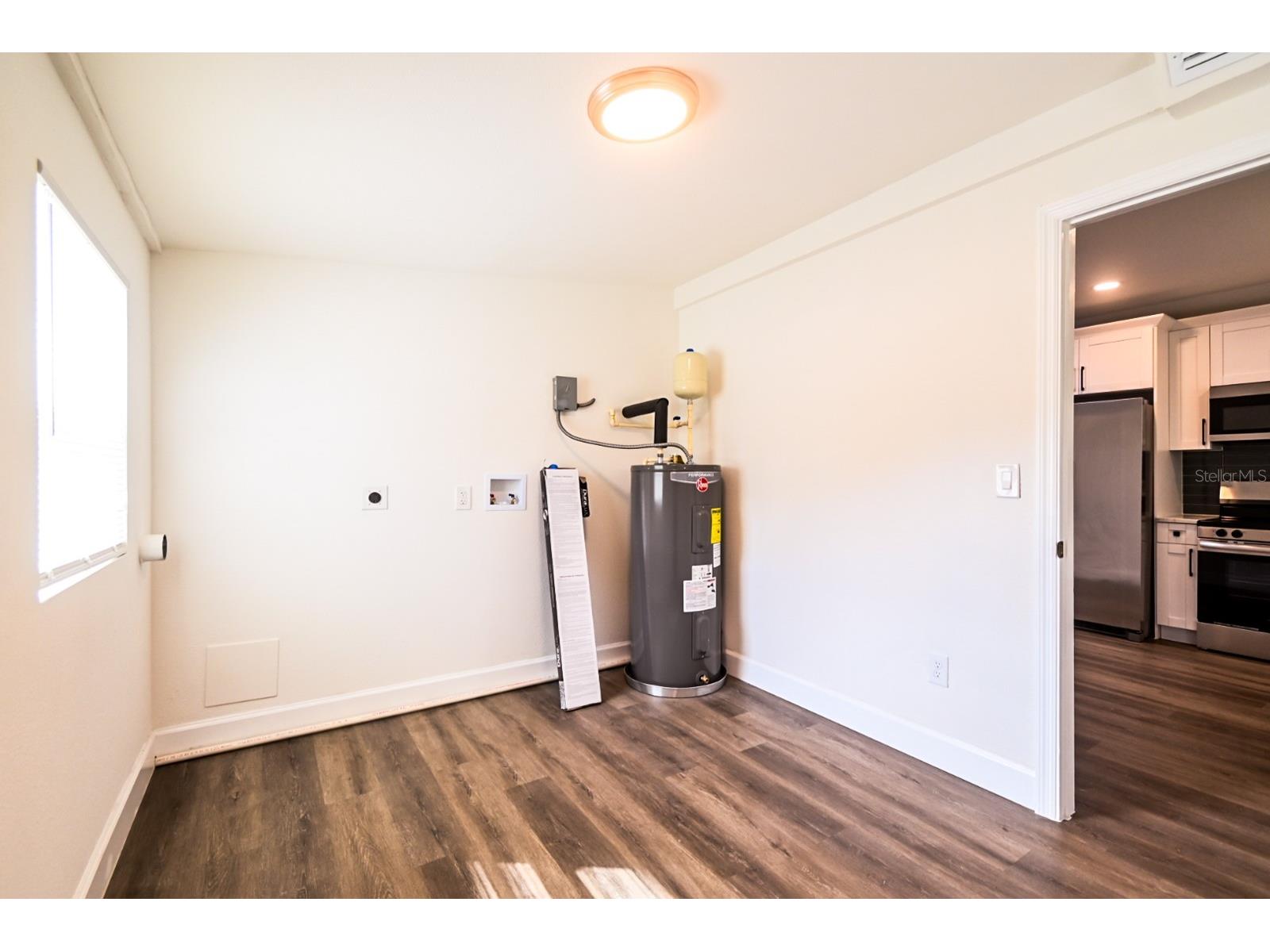 426 S Disston Avenue Tarpon Springs FL 34689 TB8484298 image32