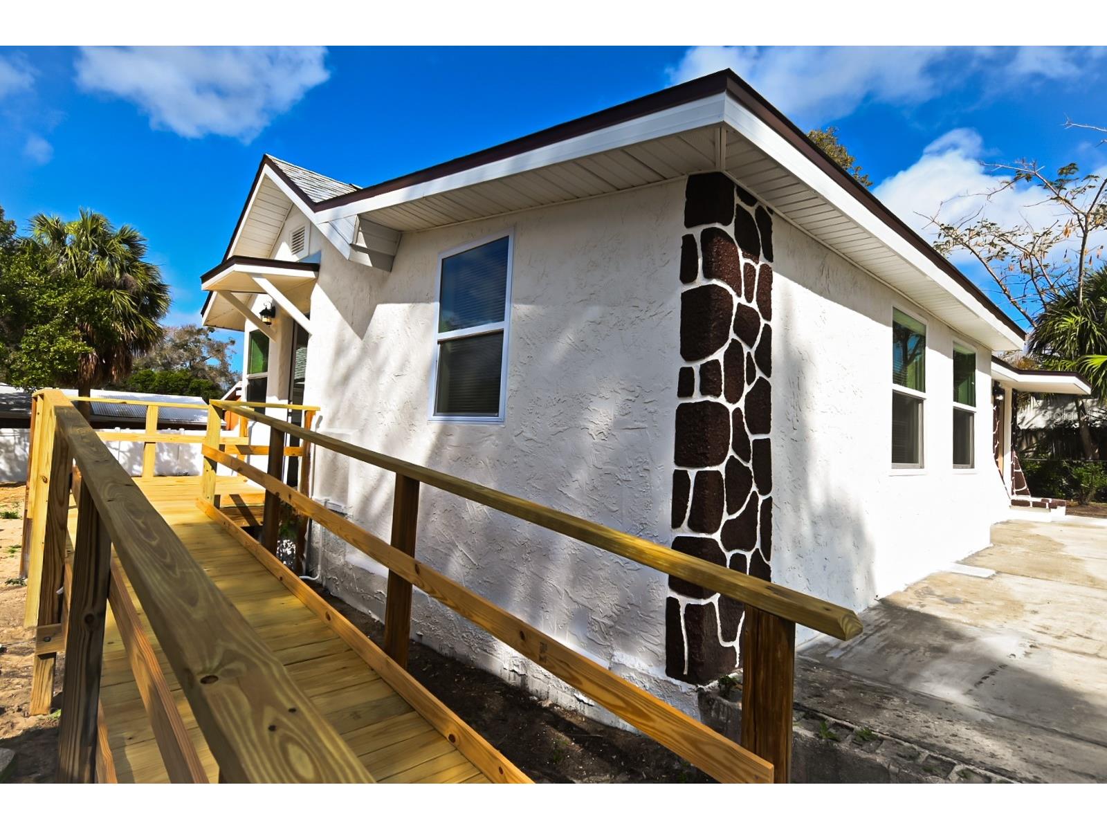 426 S Disston Avenue Tarpon Springs FL 34689 TB8484298 image9