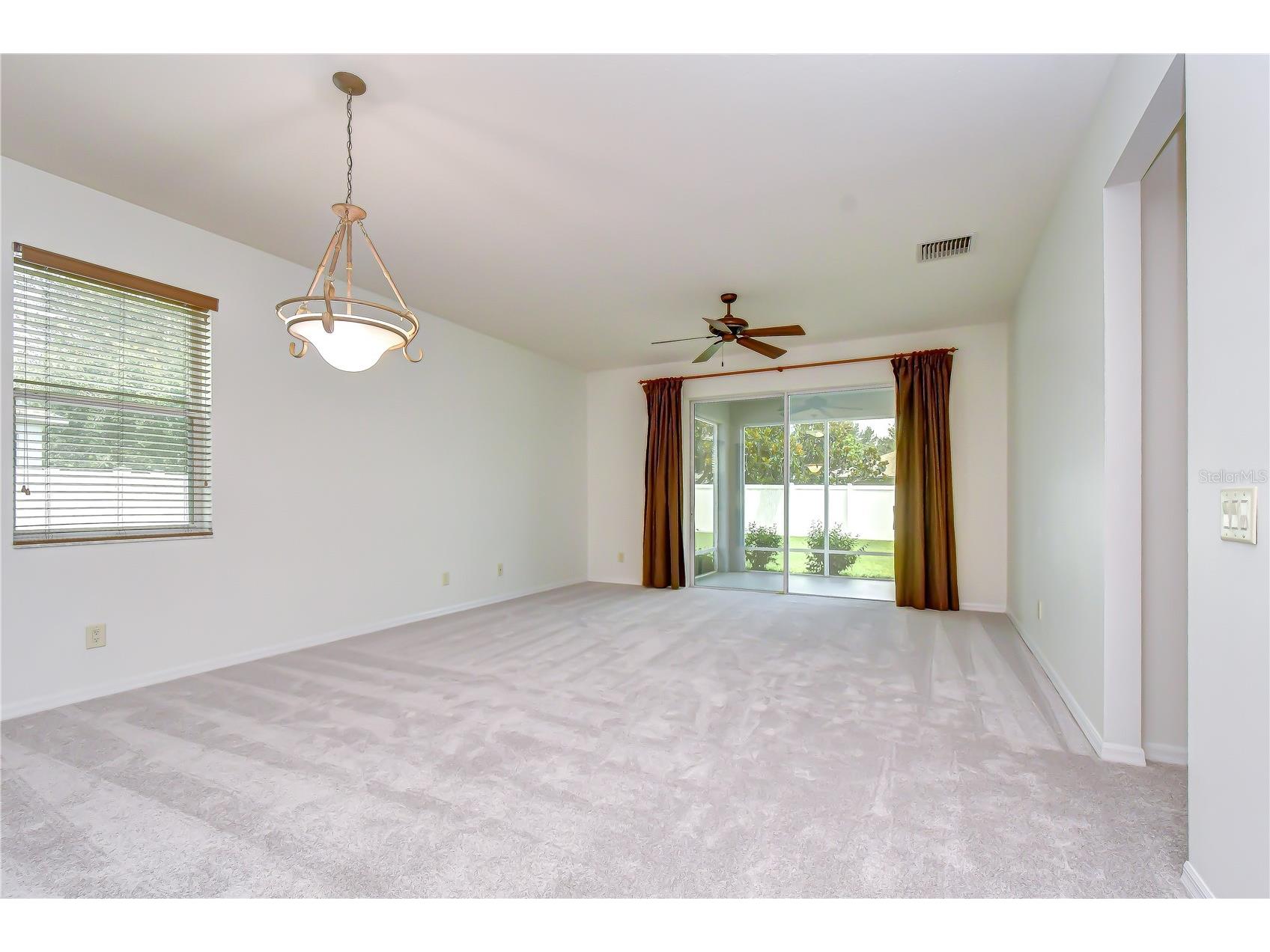 426 Summerlyn Drive Valrico FL 33594 TB8526517 image8