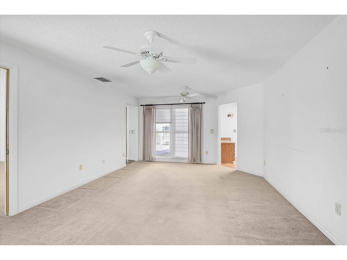 426 Whitfield Avenue Sarasota FL 34243 A4697567 image10